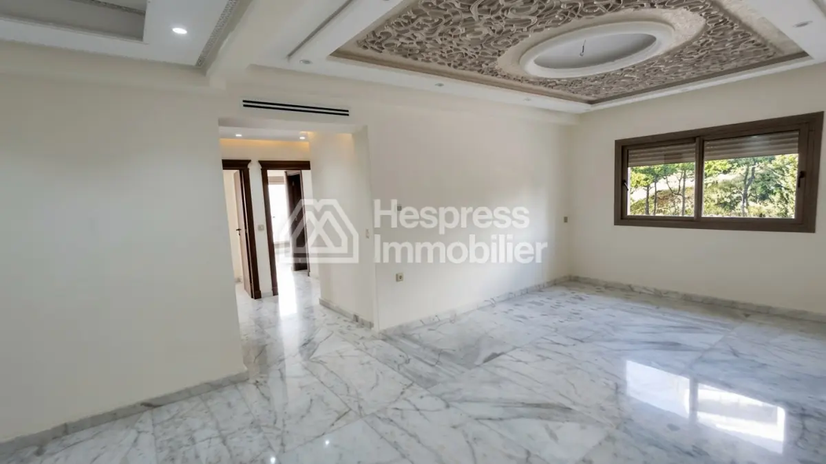 Luxury apartment for sale in Malabata Hills