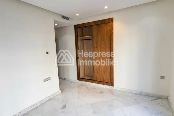 Luxury apartment for sale in Malabata Hills