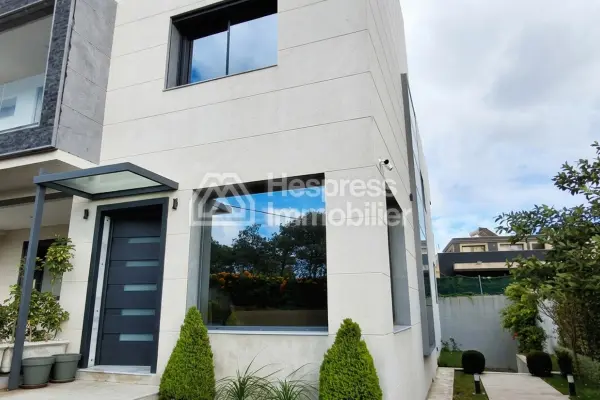 Location villa avec piscine à Rah Rah Tanger