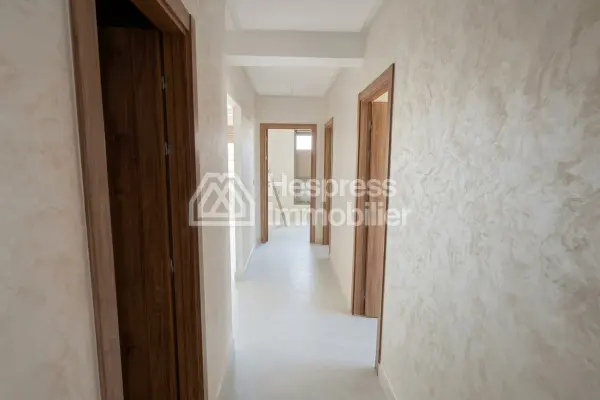 Appartement à louer à Riad Salam Marjane
