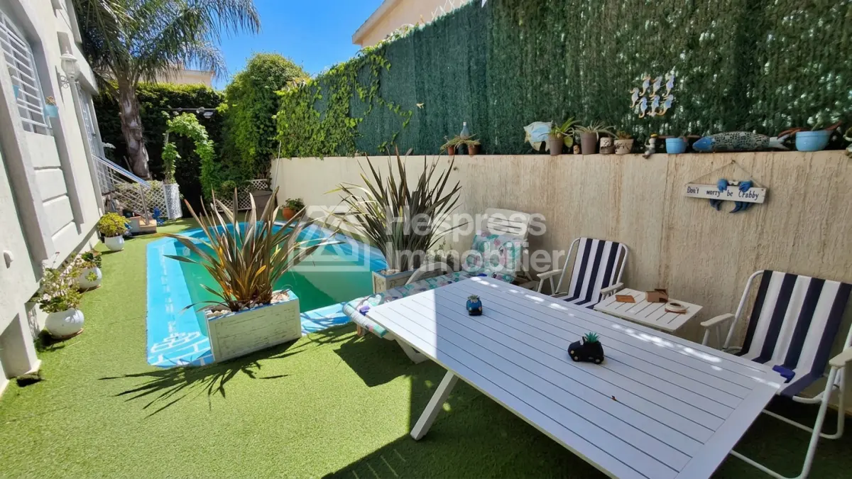 Villa avec piscine à vendre à Achakar