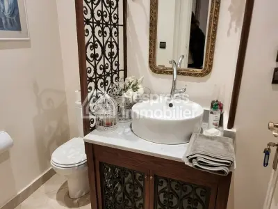 شقة للبيع بالقرب من Lycée Regnaut