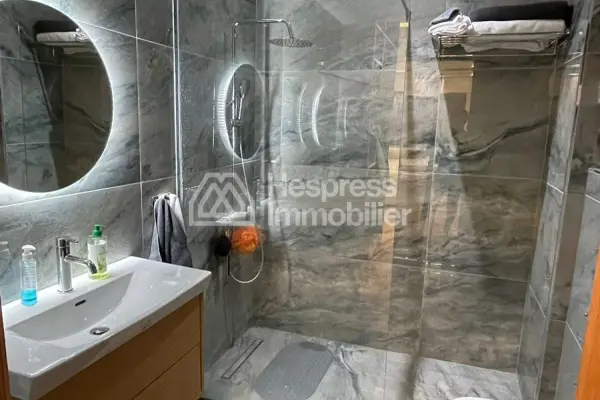 Superbe Appartement 4 Chambres à Vendre à Tanger - Moudjahidine