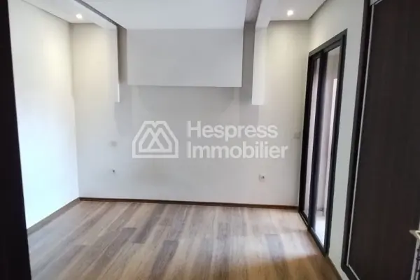  VENDRE - SUPERBE APPARTEMENT À JNANE ALI 3, ROUTE DE SAFI - PRES DE McDO