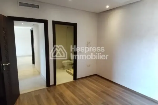  VENDRE - SUPERBE APPARTEMENT À JNANE ALI 3, ROUTE DE SAFI - PRES DE McDO