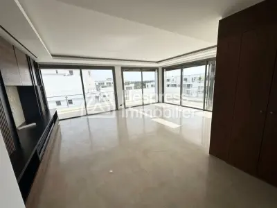 Exceptional 206 m² penthouse for rent – ​​L'Orangeraie du Souissi