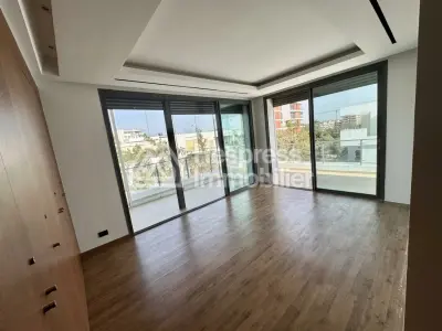Exceptional 206 m² penthouse for rent – ​​L'Orangeraie du Souissi
