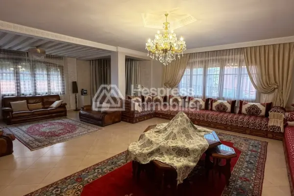 Villa for sale in Moujahidine