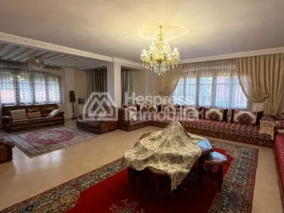 Villa for sale in Moujahidine