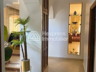 Villa for sale in Moujahidine