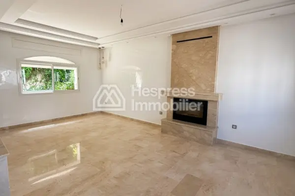 Unfurnished villa for rent in Boubana