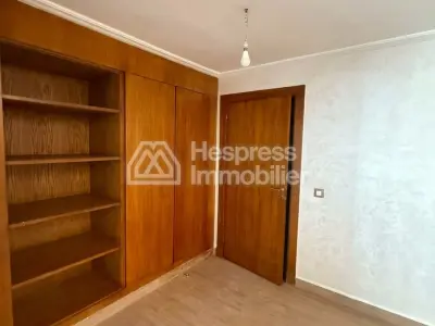 Unfurnished villa for rent in Boubana