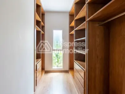 Unfurnished villa for rent in Boubana