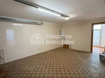 Unfurnished villa for rent in Boubana