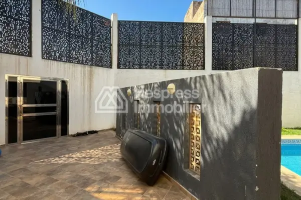 فيلا في غزينايا
