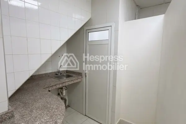 Commercial premises in Branes