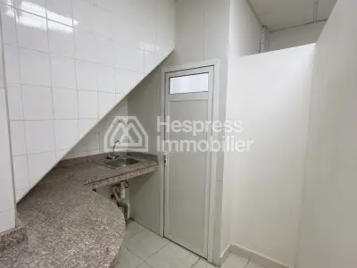 Commercial premises in Branes