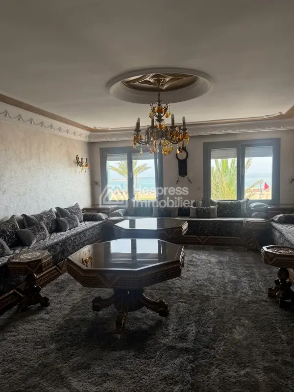 Apartment on the Corniche