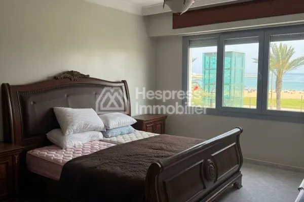 Apartment on the Corniche
