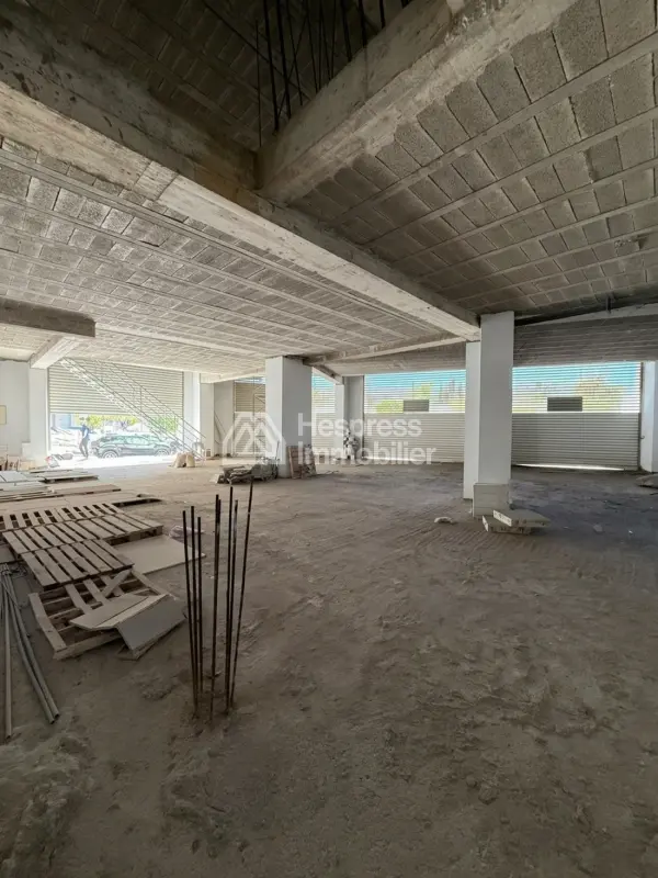 Local Commercial – Place Mozart