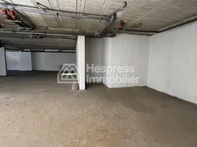 Local Commercial – Place Mozart