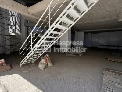 Local Commercial – Place Mozart