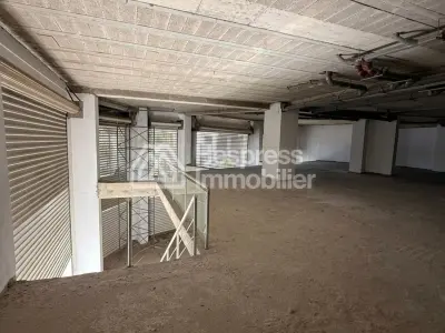 Local Commercial – Place Mozart