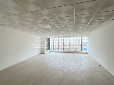 Plateaux bureaux en location – Quartier Plaza Toro
