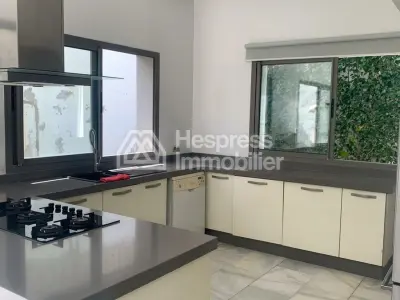 5-Bedroom Villa – Boubana District