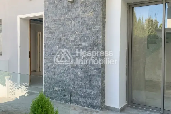 5-Bedroom Villa – Boubana District