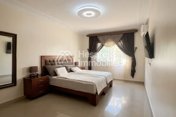 3-bedroom apartment – ​​Iberia district