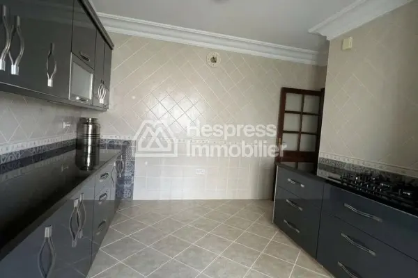 3-bedroom apartment – ​​Iberia district