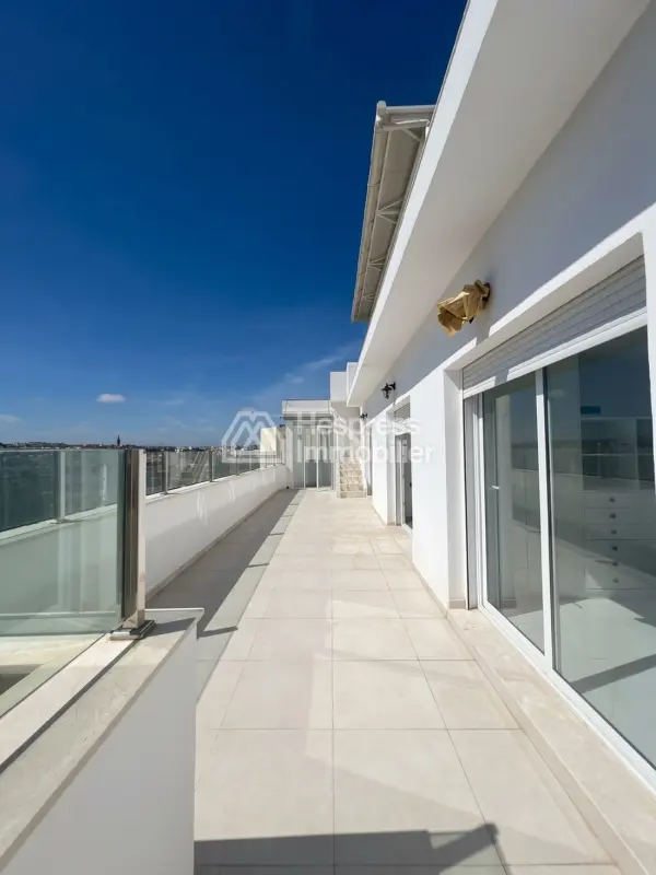 3-Bedroom Penthouse – Riad Tetouan