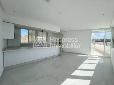 3-Bedroom Penthouse – Riad Tetouan
