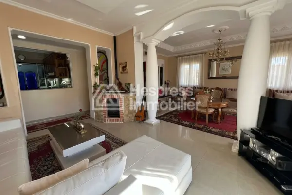 3-Bedroom Apartment – ​​Iberia