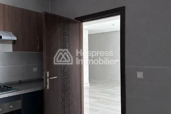 3-Bedroom Apartment | Iberia District