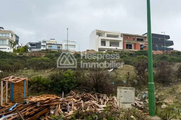 Titled land for sale, located at Malabata
