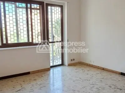 Apartment Moujahidine