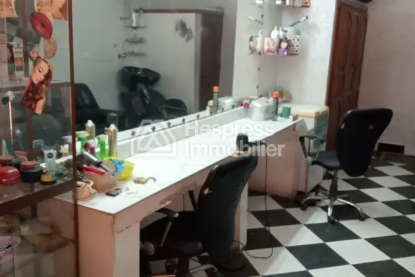 🏪 Local Commercial de Premier Choix à Vendre – Bab Taghzout, Médina de Marrakech 🇲🇦
