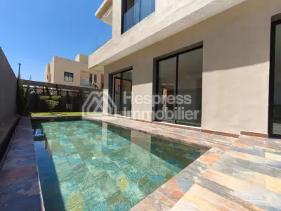 🏡 Villa Moderne d’Exception à Vendre – Domaine Tagana, Marrakech ✨