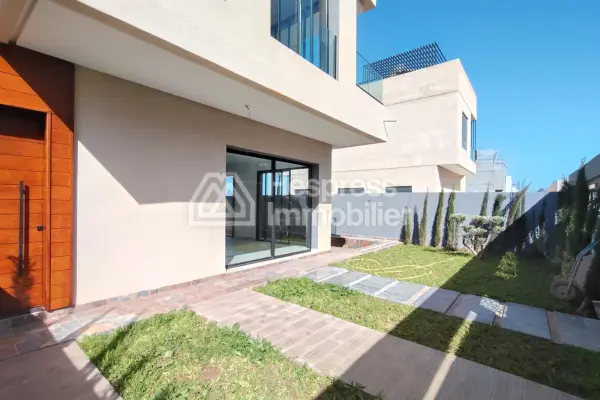 🏡 Exceptional Modern Villa for Sale – Tagana Estate, Marrakech ✨