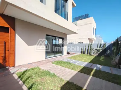 🏡 Villa Moderne d’Exception à Vendre – Domaine Tagana, Marrakech ✨