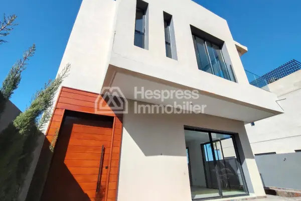 🏡 Exceptional Modern Villa for Sale – Tagana Estate, Marrakech ✨