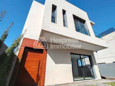 🏡 Villa Moderne d’Exception à Vendre – Domaine Tagana, Marrakech ✨
