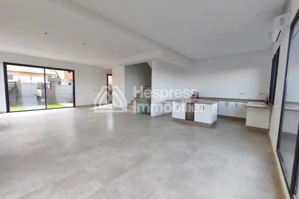 🏡 Exceptional Modern Villa for Sale – Tagana Estate, Marrakech ✨