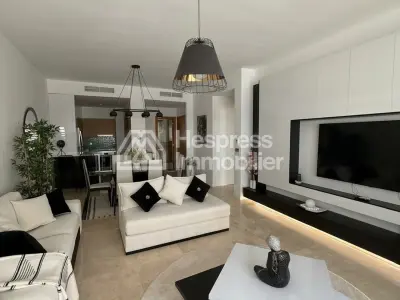 Apartment in Marina