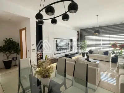 Apartment in Marina