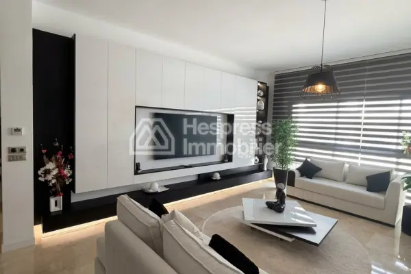 Apartment in Marina