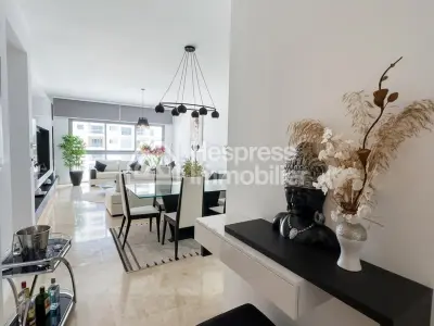 Apartment in Marina