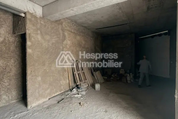 Local commercial pour vente Quartier administratif